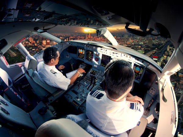 becoming an airline pilot