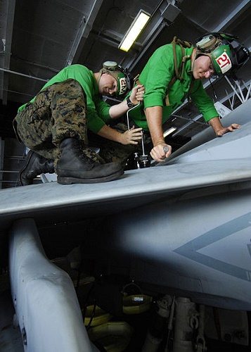 Avionics technician