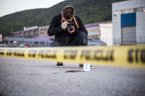 forensic photographer